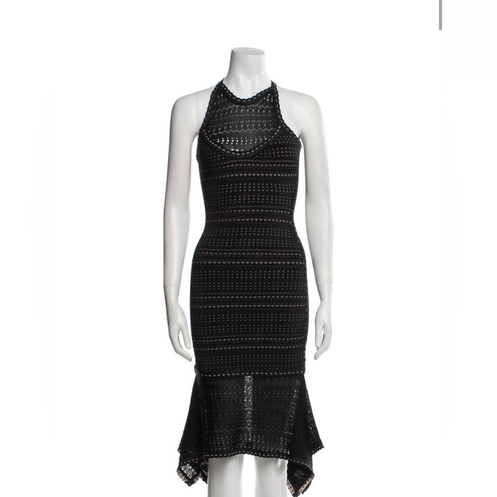 Elegant Black Sleeveless Dress